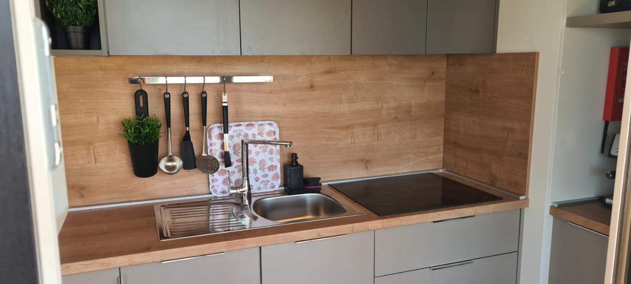 Mobile Home Kmz Selce Kültér fotó